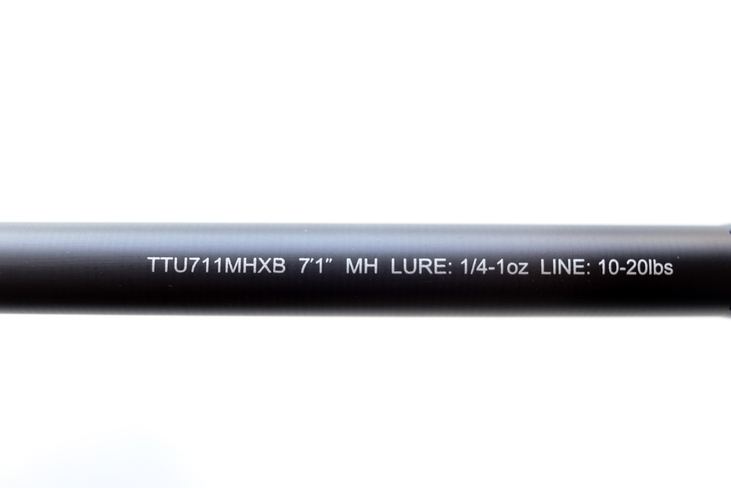 ■モデル「TTU711MHXB」  レングス： 7'1" パワー： MH アクション： XF ライン： 10 - 20 lbs. ルアー： 1/4-1 oz.