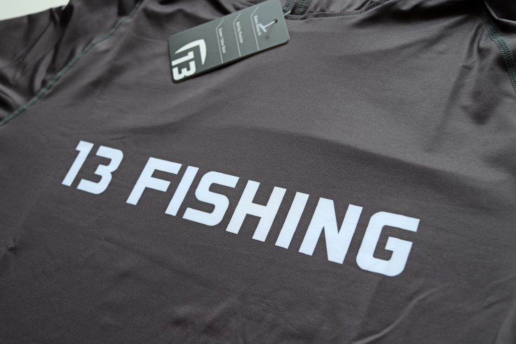 「13 フィッシング / 13 Fishing」の『SUS パフォーマンス シャツ / SUS Performance Shirts』