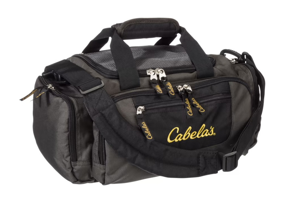 「カベラス / Cabela's」の『キャッチオール ギア バッグ / Catch-All Gear Bag』