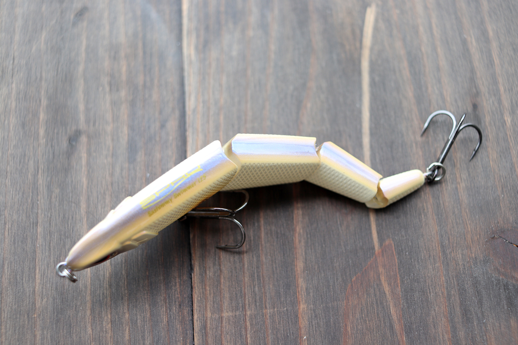 リトリーブすれば簡単に「S」字のスイミング アクション！