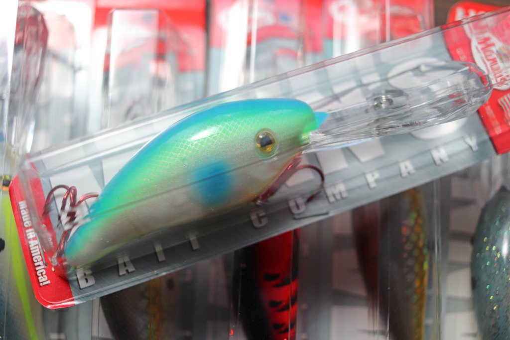 往年の名作ディープ ダイバー「30+」のリファイン モデル。