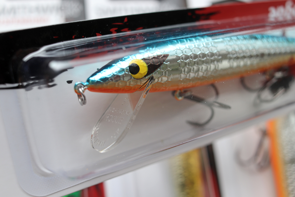 シャラシャラとラウドなラトル内蔵で・・・、トゥイッチやジャークに機敏に反応するボデイ デザイン。