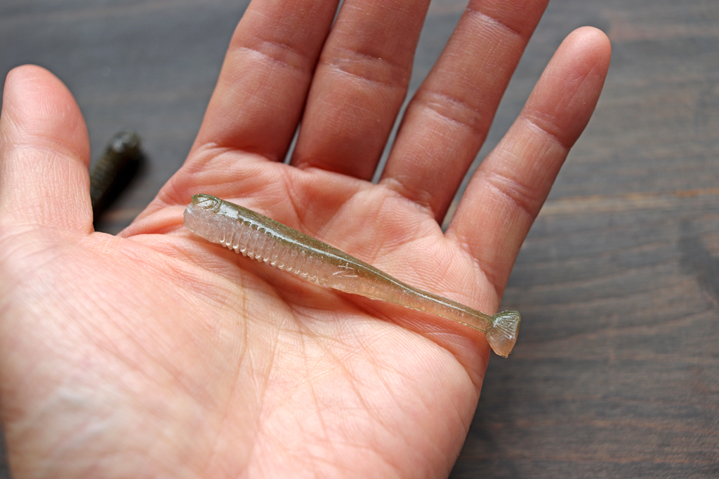 Z-Man独自の「ElaZtech」素材を採用、強く引っ張っても千切れず強度抜群。