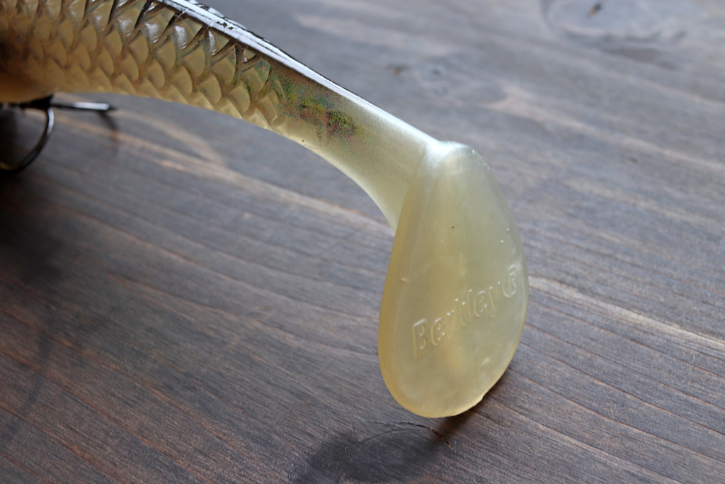 お馴染みのパワーベイト フレバーももちろん健在・・・、味と匂いでもビッグ バスを魅了！