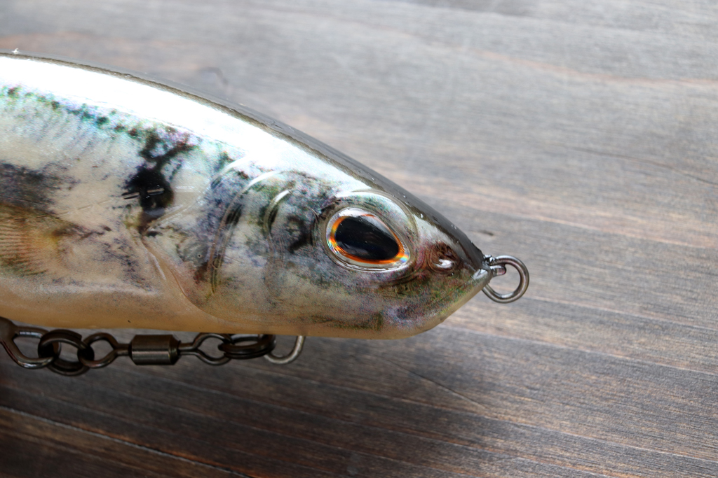 ボディ デザインも相まって、高速リトリーブでもそのナチュラルなアクションが破綻することはありません。