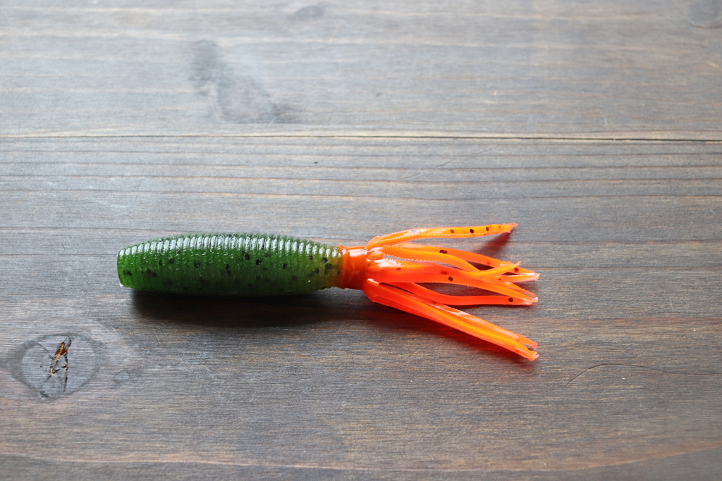 フィネス スカートとの組み合わせだからこそ実現できたベビー サイズのファット イカ。