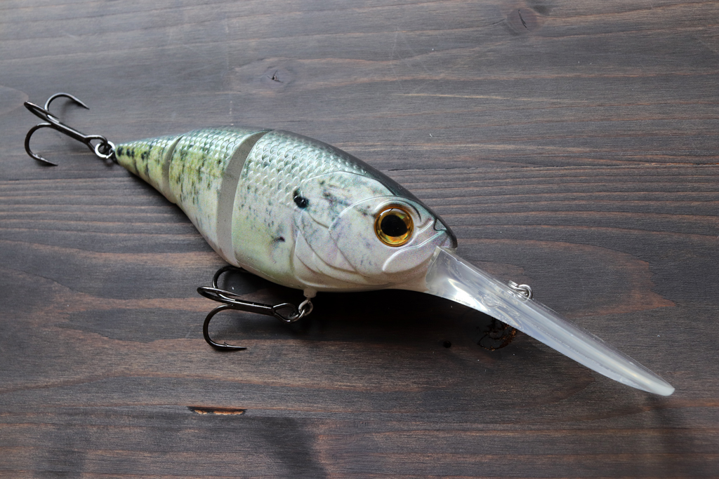 ジョイント式マルチセグメント ボディのエクストラ ディープ ダイバー。