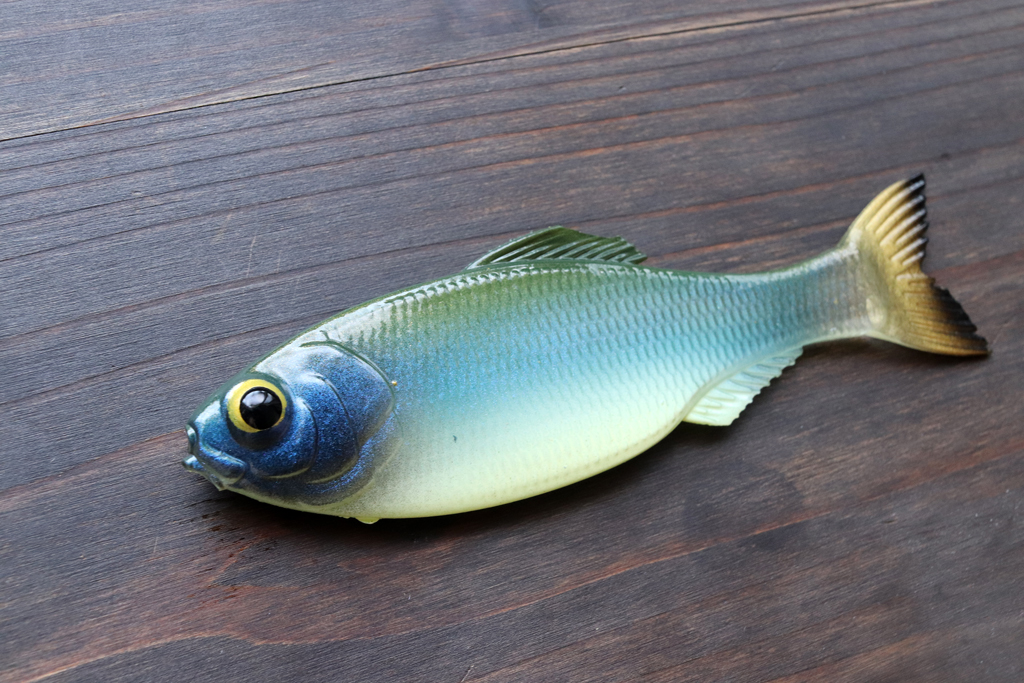 リアルなシャッド型ソフトベイト。