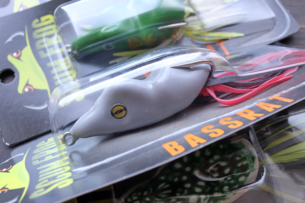 ボディの素材も柔らかく、フッキングも抜群です。