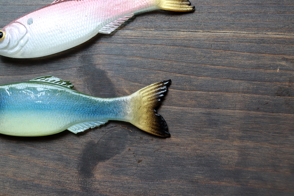 もともとはドロップショットでのフォワード フェイシング ソナー用に開発されましたが、独特の薄型形状は様々なリグ/メソッドとの相性も抜群。