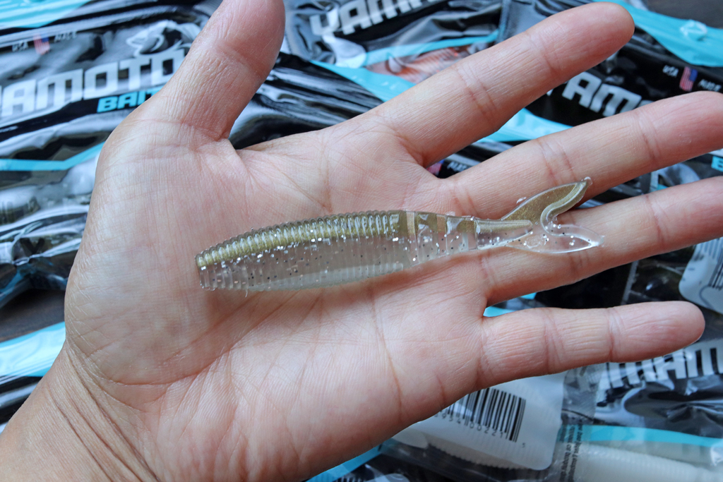 サイズは「3.5インチ」で、オリジナルの4インチと最小サイズの3インチのちょうど中間サイズ。