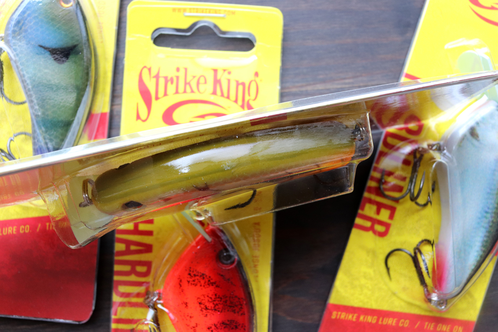 固定式ウェイトにもかかわらず飛距離を伸ばすことができ、バルサ クランクにありがちなキャスタビリティの悪さを感じさせません。