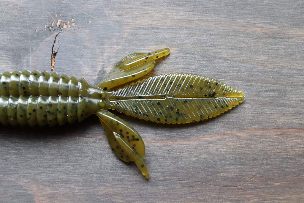 タフでハリ持ちが良く、サイズの割にコンパクトなシルエット・・・、にも拘らず構成されるパーツのお蔭で大きく水を動かしてくれます。