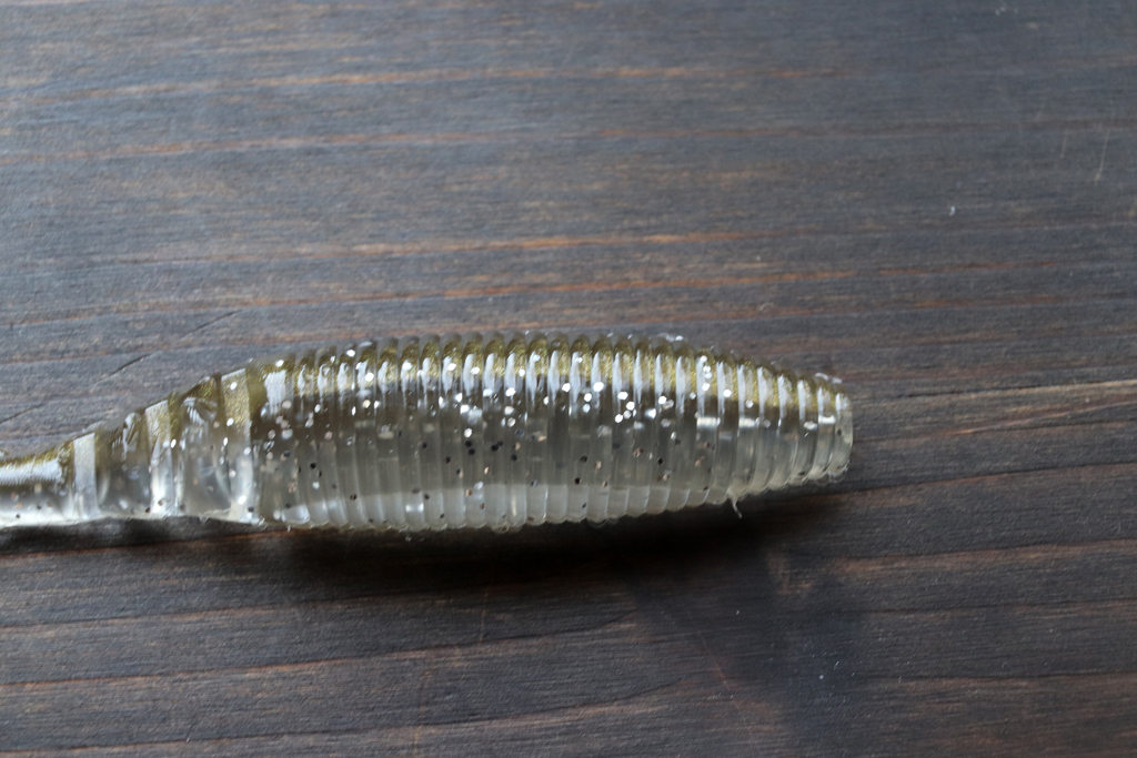 スリムなテーパード ボディと・・・、