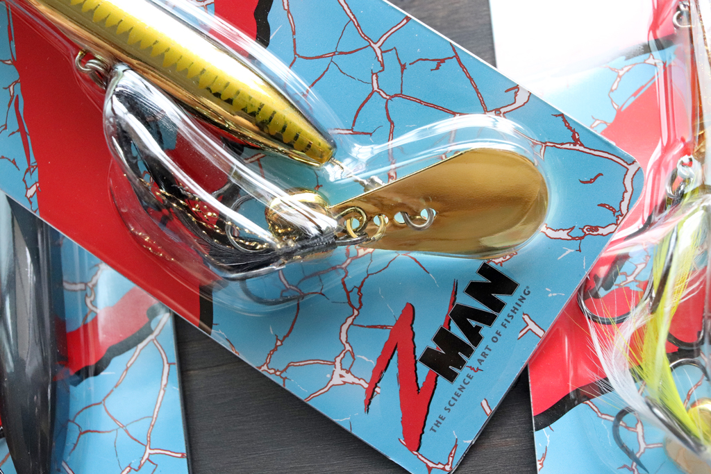 ウェイト付きブレードにより、ただ巻きするだけでツバ吐きしながら激しくウォーキング アクション。