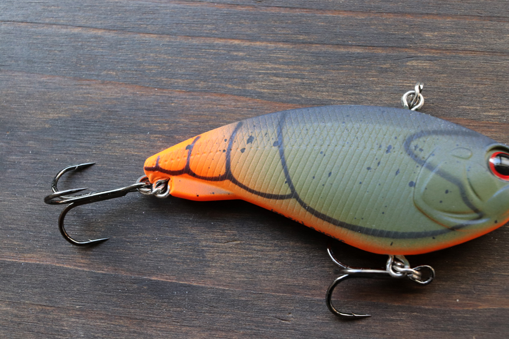 手元に伝わる明確なバイブレーションもポイント、テールのフィンの効果もあり、ディープ レンジでの操作感も抜群。