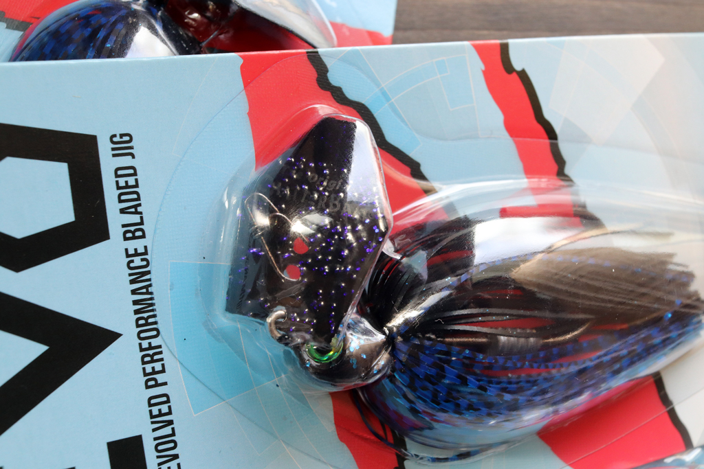 ヘッドとブレードの直接接続、ブレードはパテント取得済み「六角形」チャターブレード！