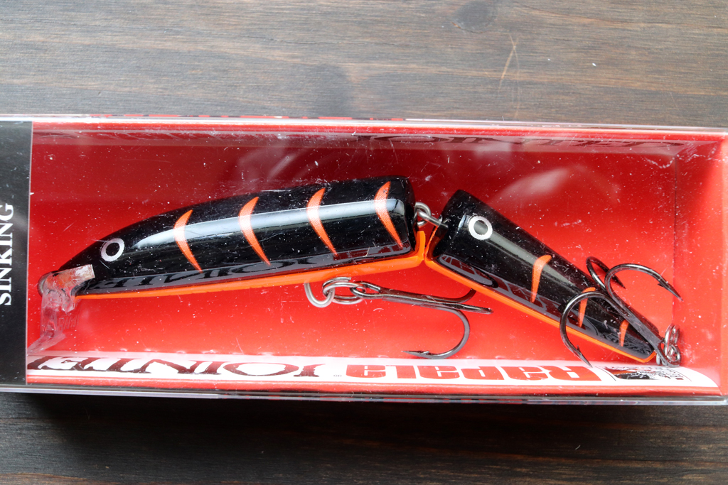 【BRC ブラックレッドチェイサー】