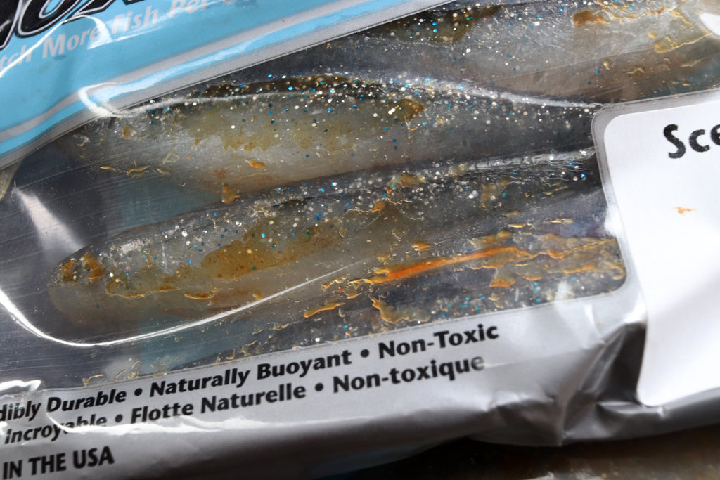 なかなかの臭さのフォーミュラですが・・・、味や匂いでもバスを誘います。