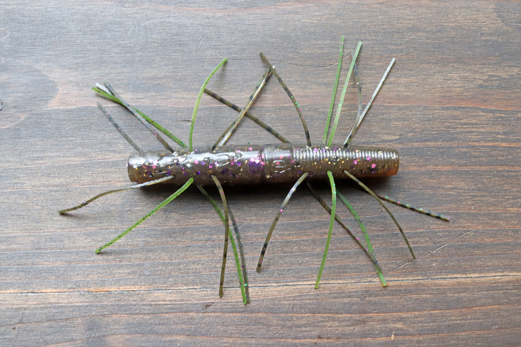 Z-Man定番の2.75インチ「フィネス TRD」にシリコン スカートを追加。