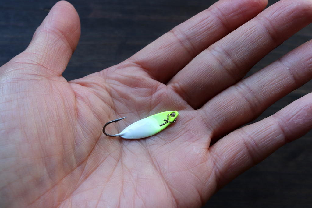 サイズは「1.25インチ」・・・、