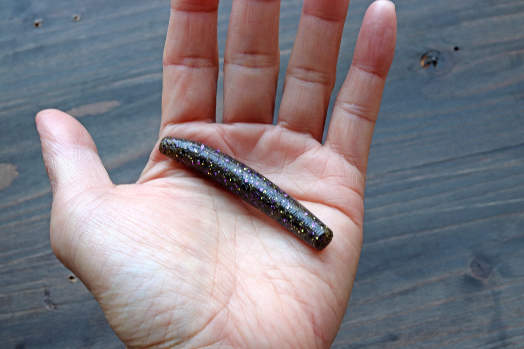 サイズは「2.75インチ」。