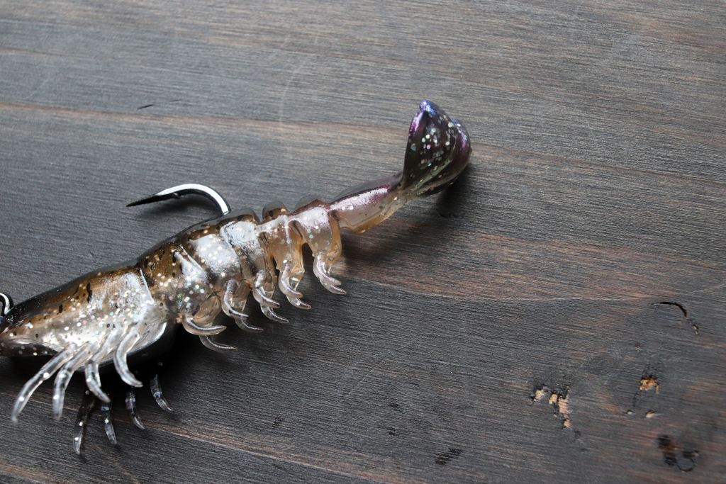 尻尾、触覚、手足もリアルにエビを再現。