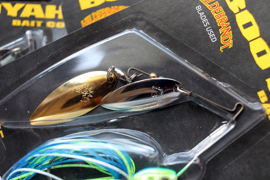 この「ダブル ウィロー」モデルはフラッシングによるアピール大・・・、水温を問わず、クリアーな水域で活躍してくれます！