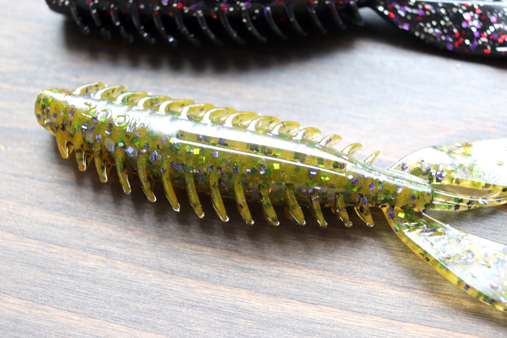 ボディのリブのお蔭で、そのボディ サイズ以上に大きく水を動かすことが可能に。