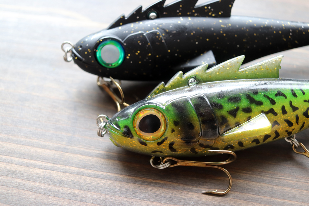 実釣から導き出された、大胆かつユニークなそのルックスも特徴。