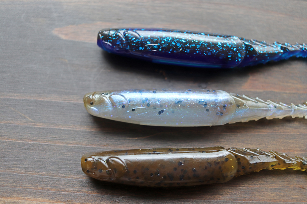 スリムなベイトフィッシュを模したボディに・・・、