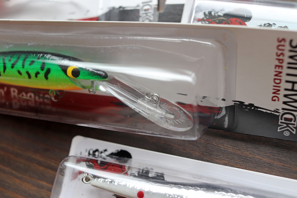 スプーン ビルを備えることで最大潜行深度は約3ｍ、ディープでサスペンドするバスを直撃！