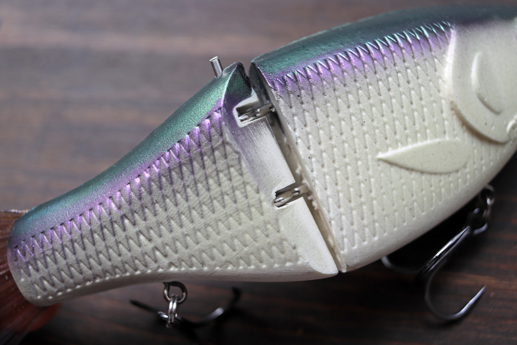 レジンで出来たハンドメイド ボディで、誰が使っても優れたパフォーマンスを発揮する様にデザイン。